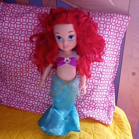 Disney Princess Dolls Bundle of 3 The Little Mermaid, Belle and Elsa - Picture 6 of 9